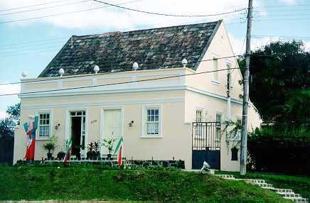 Residência na Rodovia da Uva - Colombo (sem data)