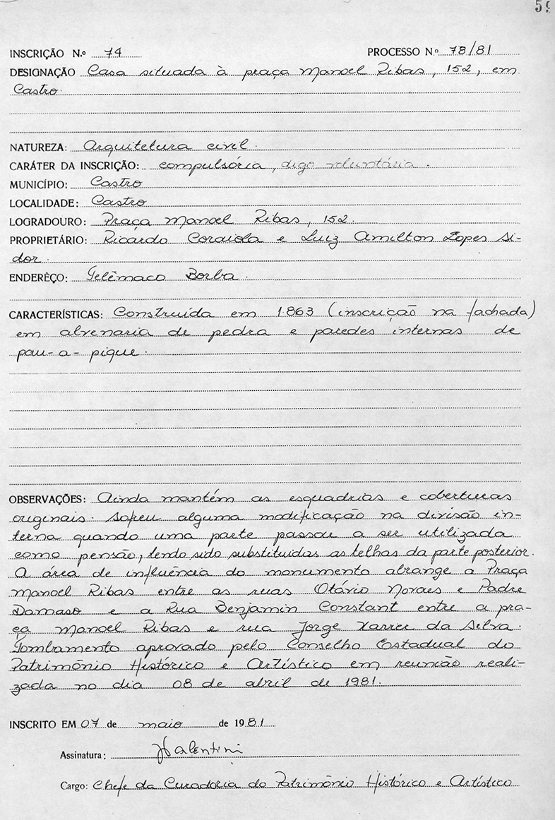 59-II - Casa a Praça Manoel Ribas 152 - Castro (1981)