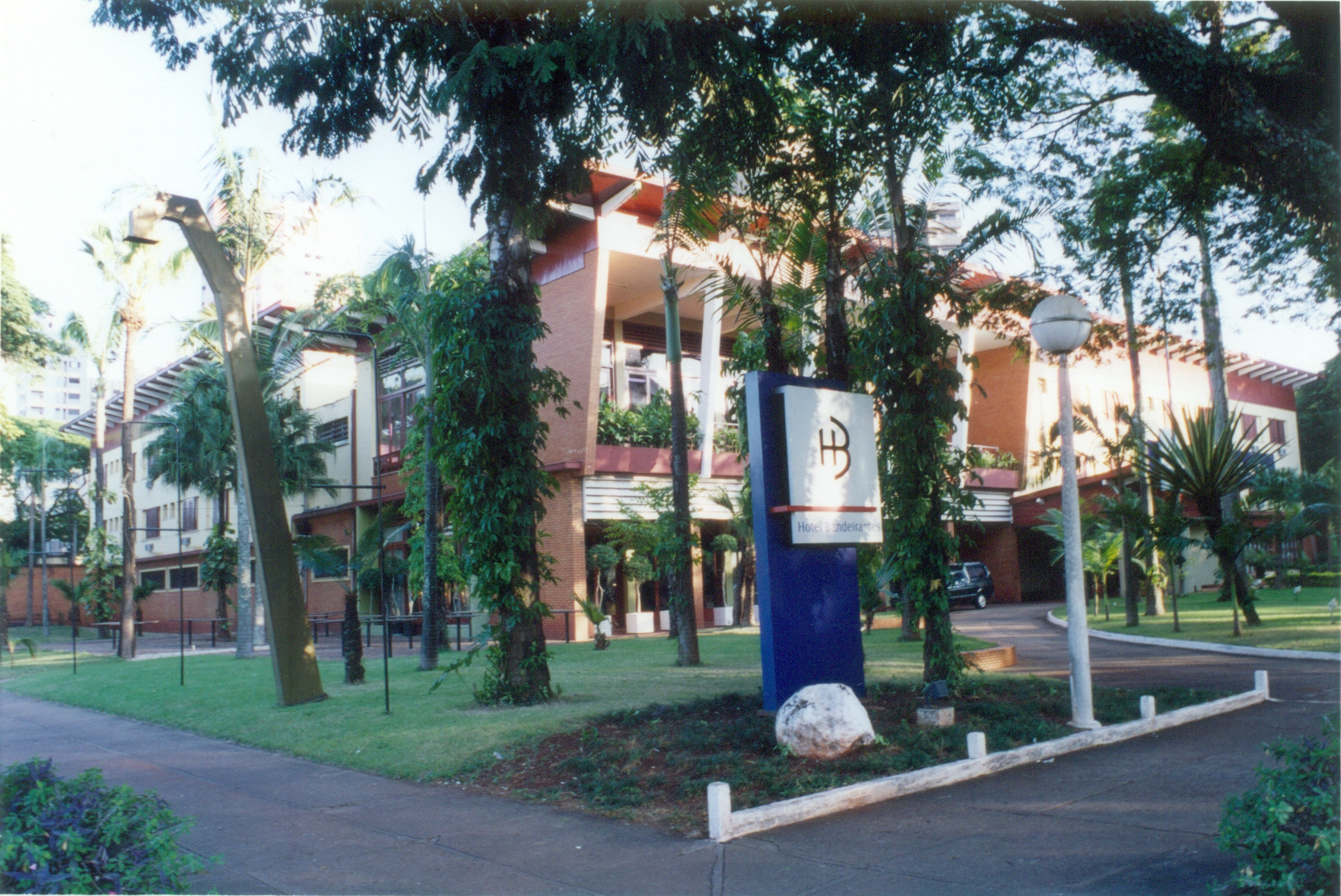 Hotel Bandeirantes - Maringá