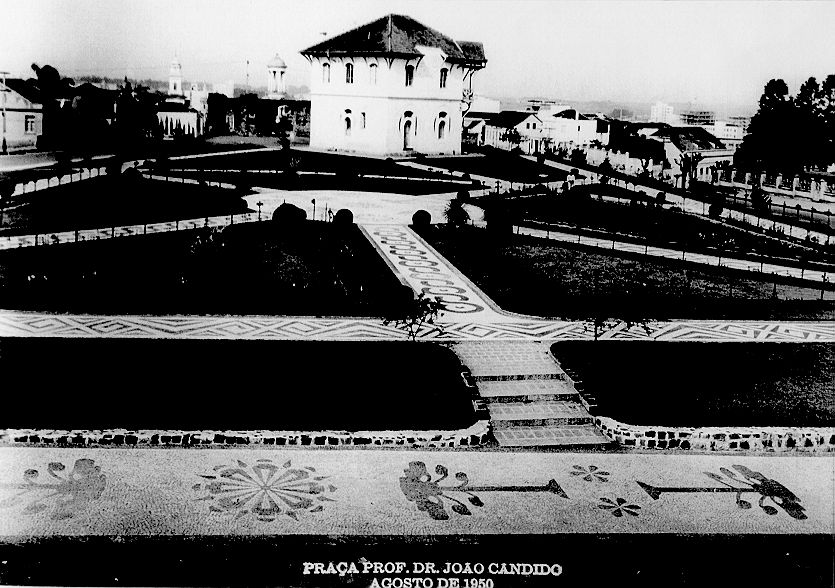 02-I Praça Dr. João Cândido - Curitiba
