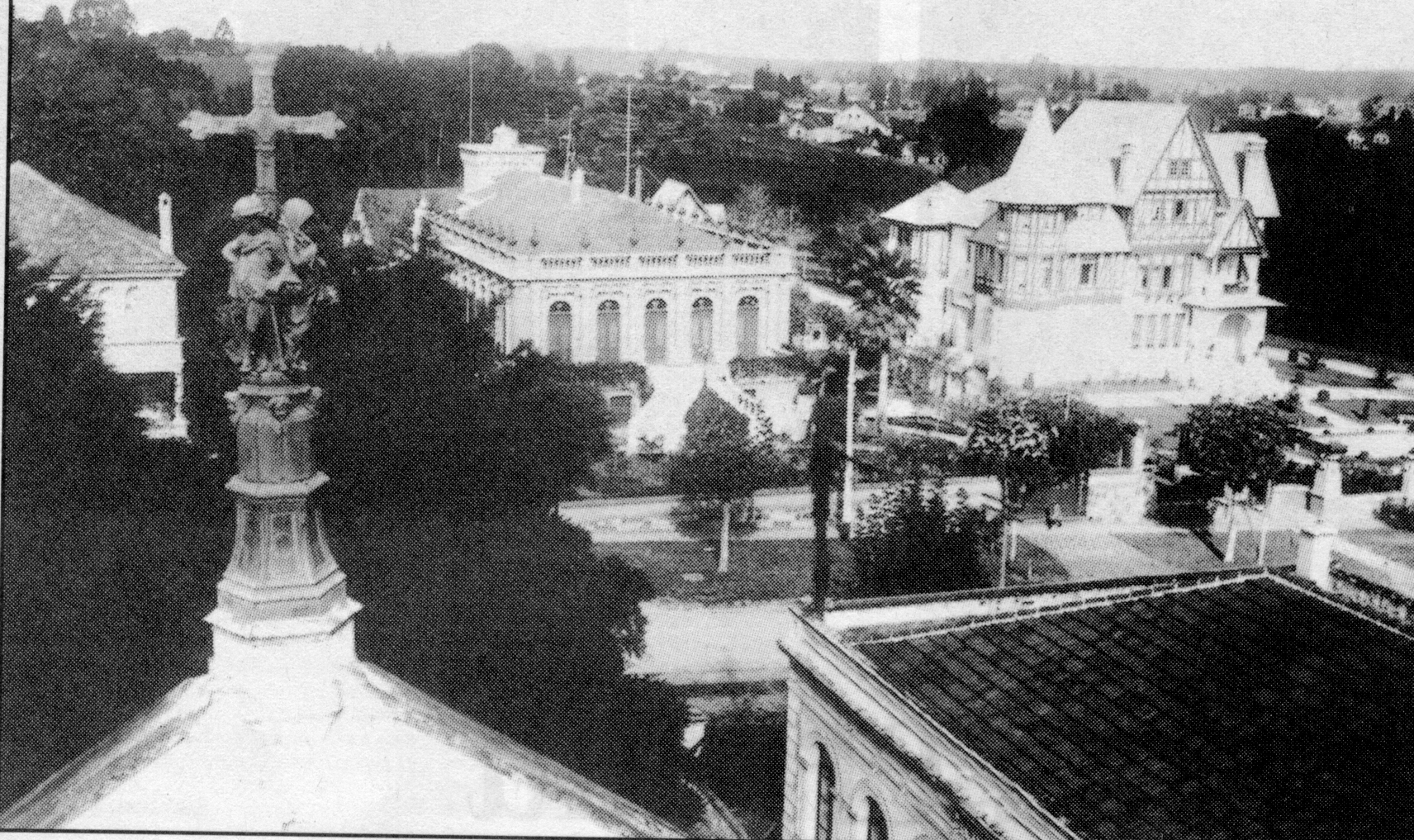 146-II: Palacete Leão Júnior – Curitiba