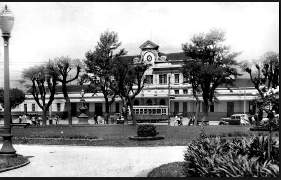 16-I: Praça Eufrásio Correia - Curitiba