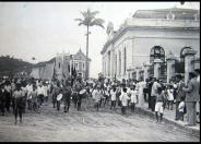 Estação Ferroviária de Antonina e Igreja Bom Jesus do Saíva (sem data)