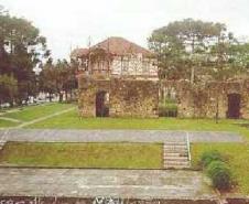 Praça Doutor João Cândido - Ruínas do São Francisco - Curitiba