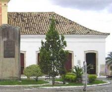 Casa onde moraram Brasílio Itiberê e Monsenhor Celso - Paranaguá