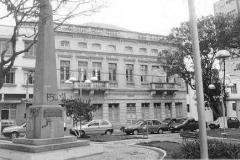 Edifício situado à Praça Marechal Floriano em Ponta Grossa