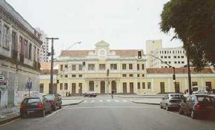 Estação da estrada de ferro de Curitiba