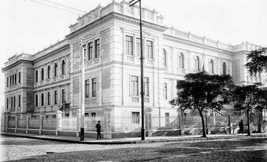 Instituto de Educação do Paraná - Curitiba