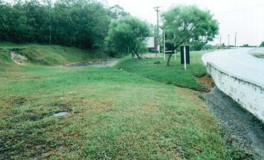 Sítio Geológico - Estrias Glaciais de Witmarsum - Palmeira