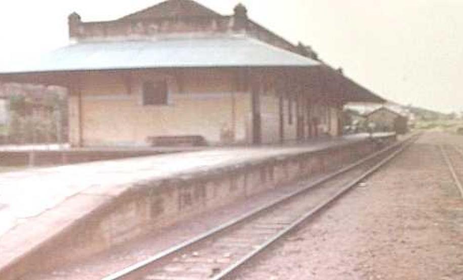 Estação Ferroviária de Jacarezinho