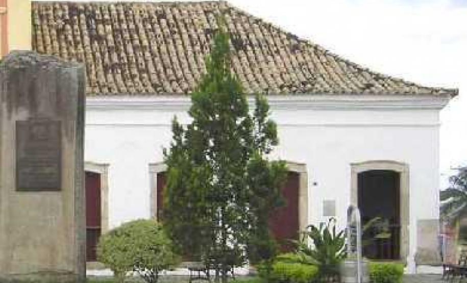 Casa onde moraram Brasílio Itiberê e Monsenhor Celso - Paranaguá