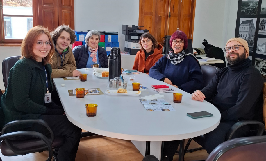 Reunião na Casa da Memória em Piraquara