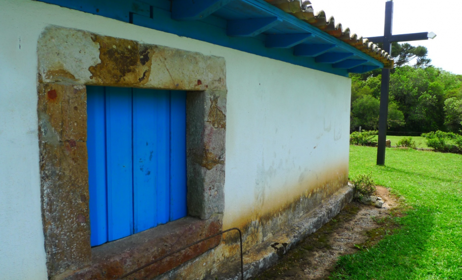 O Caminho da Cantaria nos Campos Gerais; Pesquisa de Marcela Bettega
