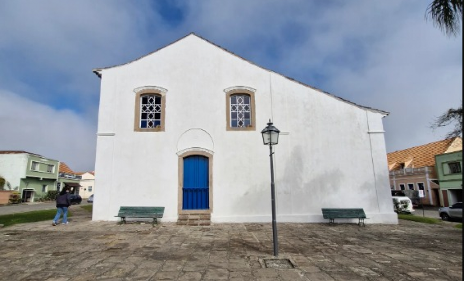 O Caminho da Cantaria nos Campos Gerais; Pesquisa de Marcela Bettega